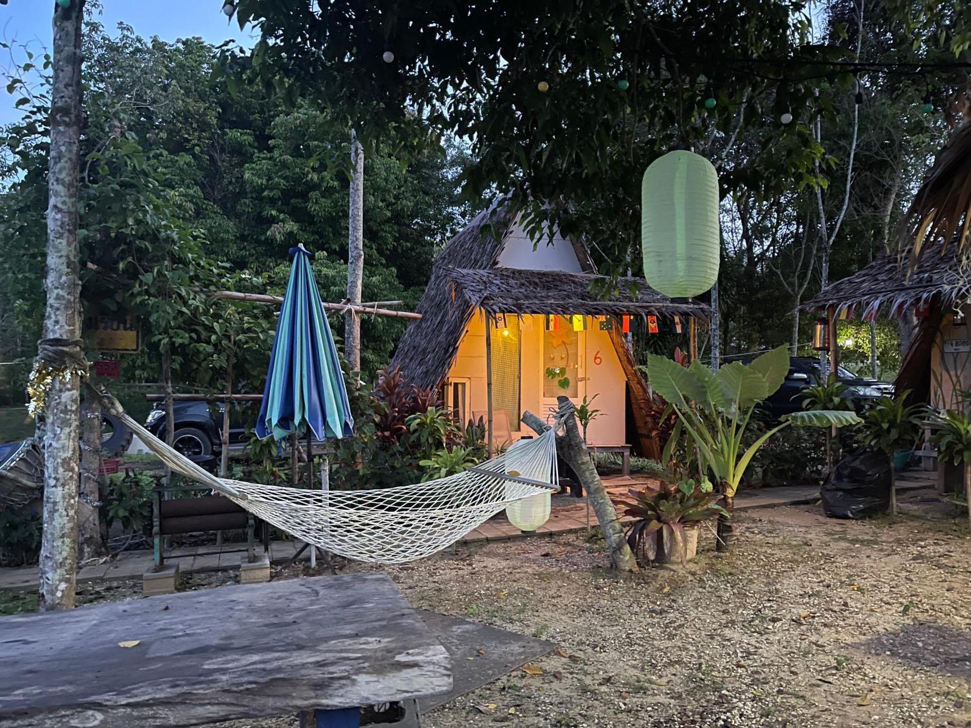 Phuketairportcamping Ban Bo Sai Klang Exterior foto