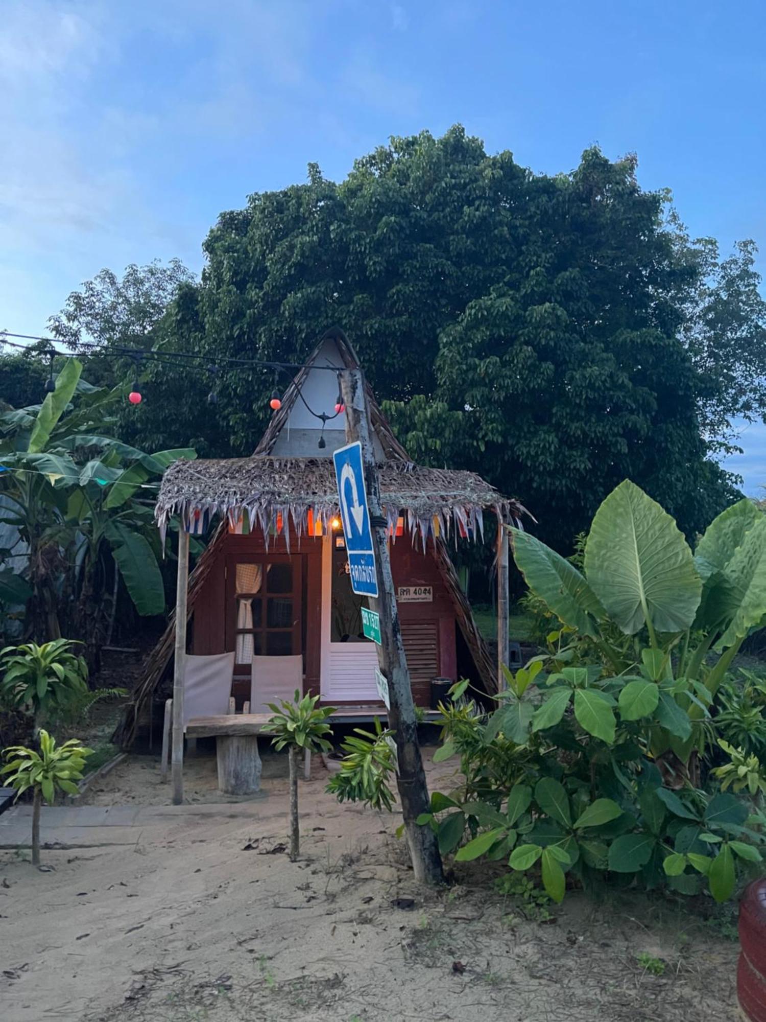 Phuketairportcamping Ban Bo Sai Klang Exterior foto